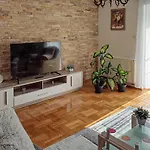 3 Bedroom Stunning Apartment In Gracac