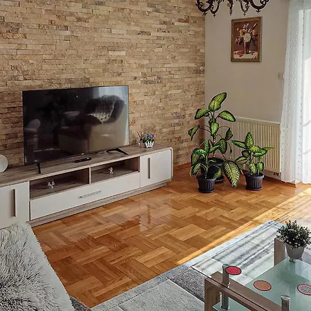 Amazing Apartment In Gracac
